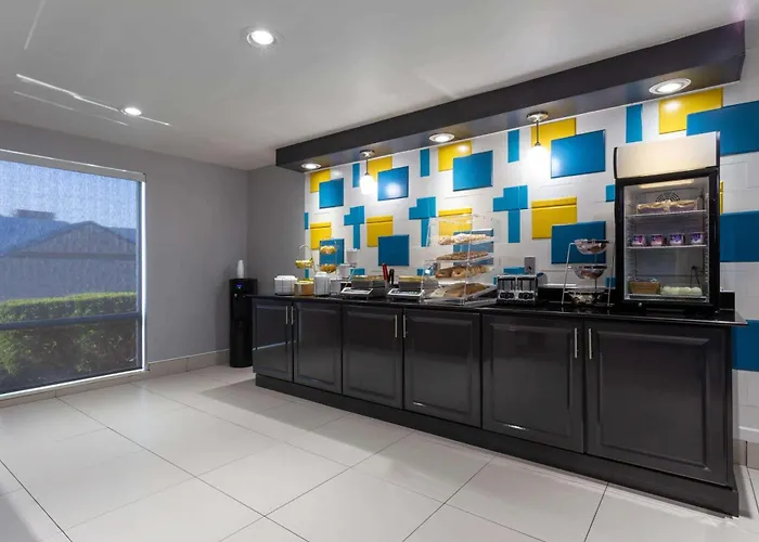 Hotel La Quinta By Wyndham West - Hilliard Columbus