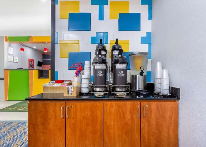 La Quinta By Wyndham West - Hilliard Hotel