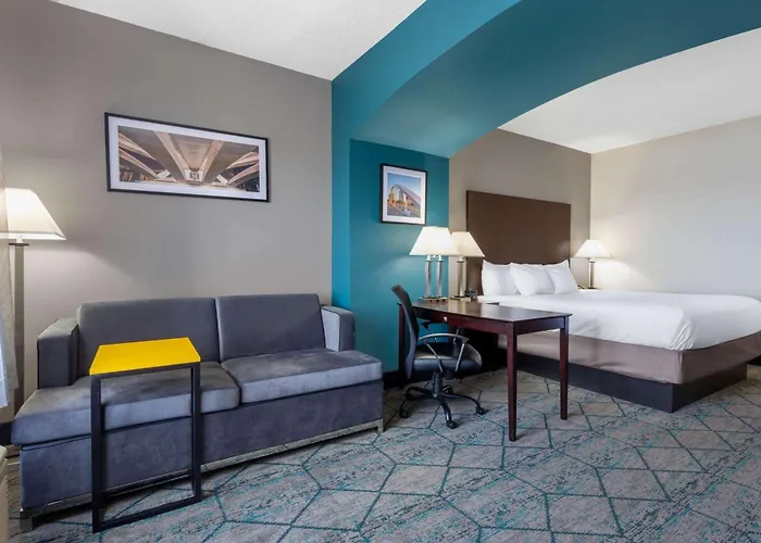 La Quinta By Wyndham West - Hilliard Hotel
