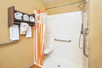 La Quinta By Wyndham West - Hilliard Columbus